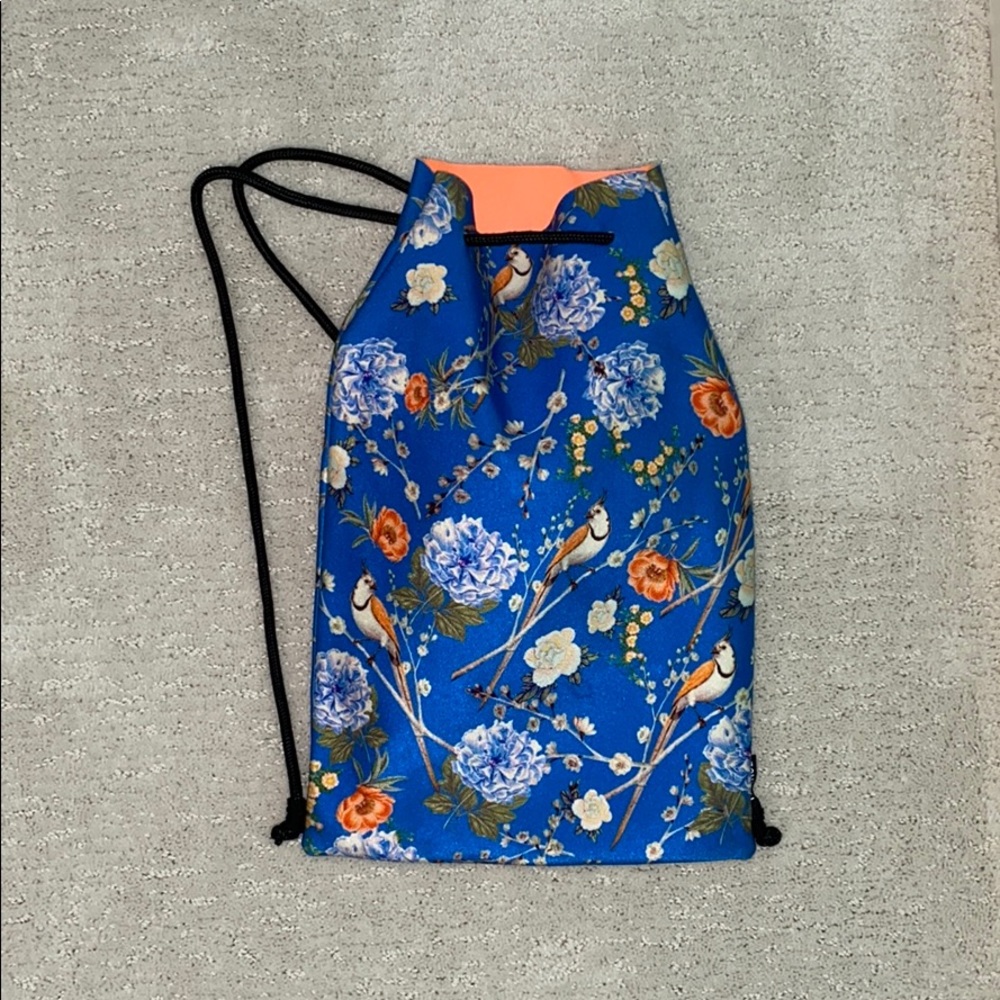 TRIANGL Swim Neoprene Drawstring Bag Beach Bag